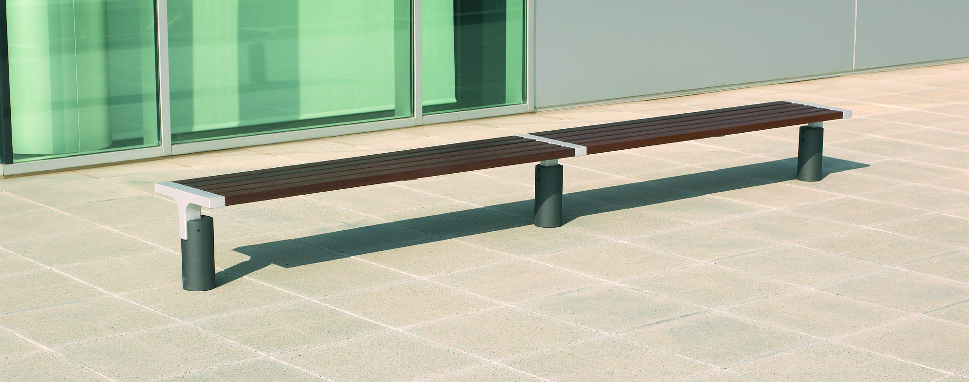 Tats Bench