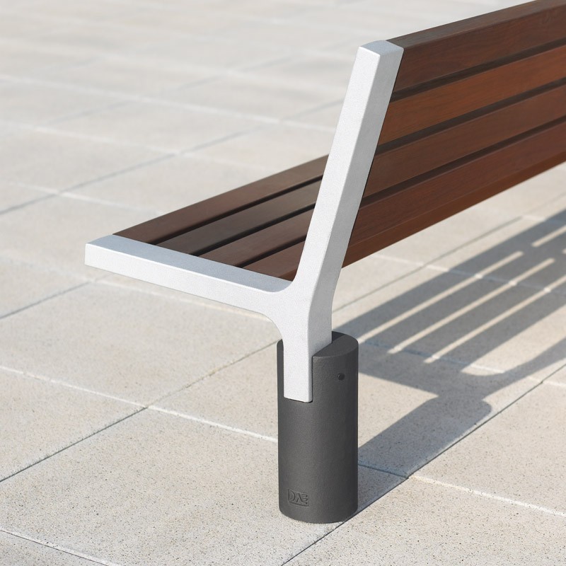 Tats Bench